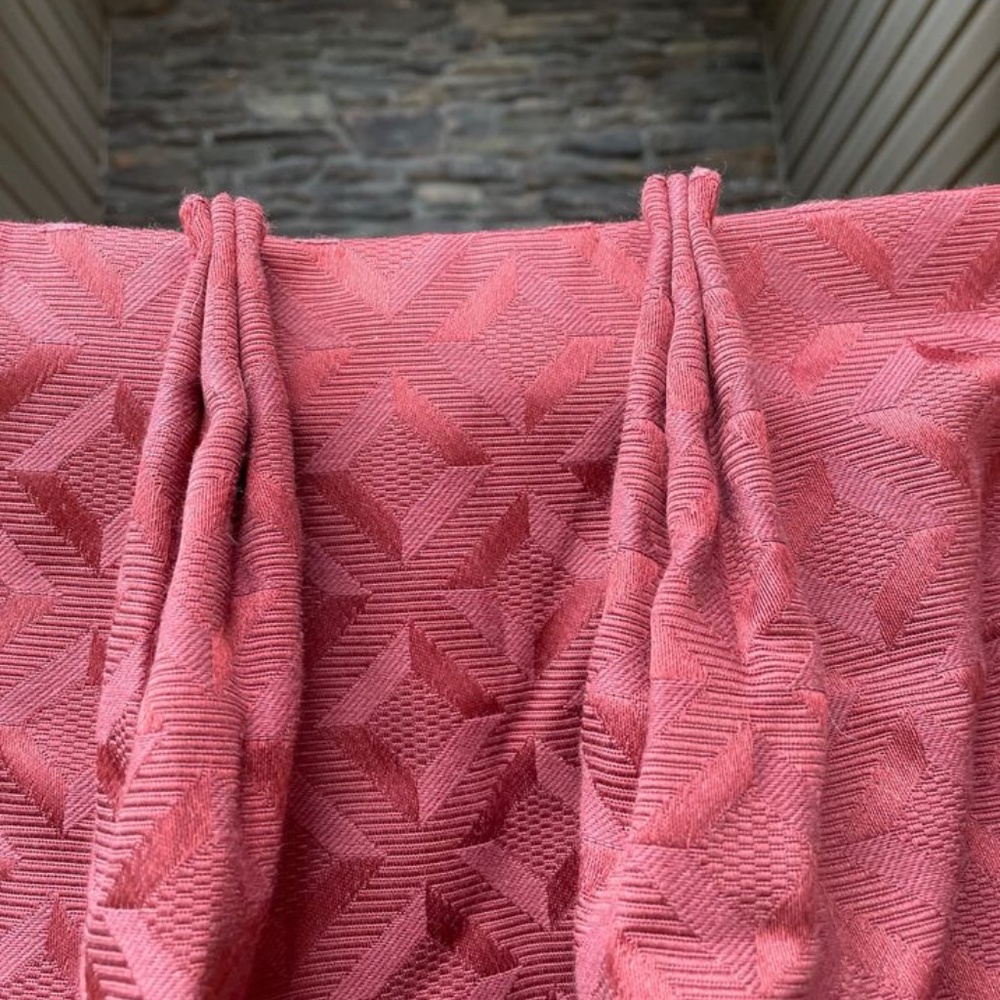 Drapes - Picture 4 of 10